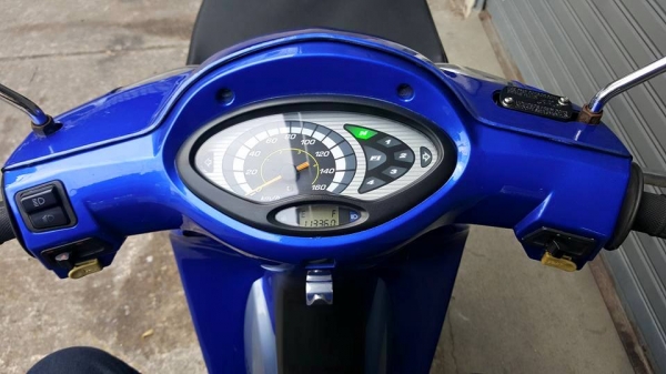 HONDA WAVE 125-i ไมล์ดิจิตอล ตัว TOP สตาร์ทมือและล้อแม็ก โอนฟรี