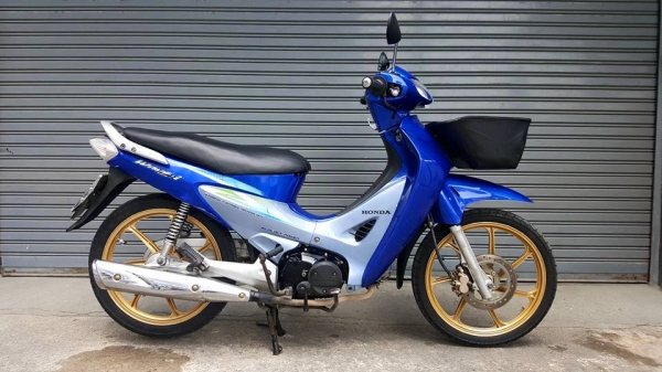 HONDA WAVE 125-i ไมล์ดิจิตอล ตัว TOP สตาร์ทมือและล้อแม็ก โอนฟรี
