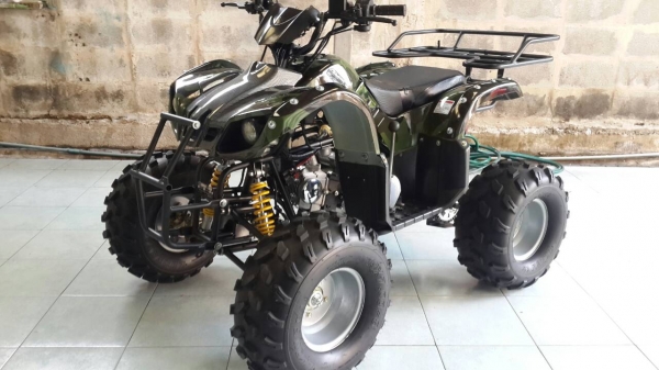 ATV 125cc. ดิสหน้า-หลัง เกียร์ออโต้ เดินหน้า-ถอยหลัง เครื่องแน่น ยางดอกเต็ม สภาพน้องๆ ป้ายแดง สนใจโทรสอบถามครับ 089-4898436