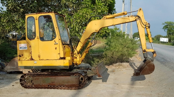 ขายด่วนรถแบคโฮKOMATSUโคมัสซูPC20เครื่องโคมัสซูเครื่องดีปั่มแรงรถนอกเพิ่งนำเข้ามาใหม่ยังไม่เคยใช้งานในเมืองไทยเลย