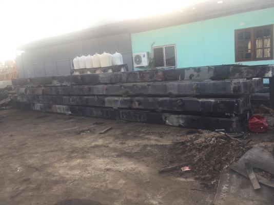 ขายคัทซี 10ล้อนิสสัน cw30 พร้อมทะเบียน มีหลายเส้น