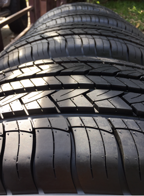 ยาง FARROAD 265 60 18 กลางปี16 ดอกป้ายแดง ตุ่มหน้ายางอยู่ครบ ราคาไม่แพง