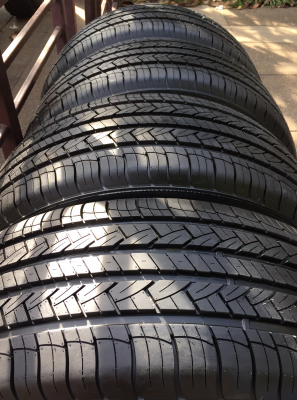 ยาง FARROAD 265 60 18 กลางปี16 ดอกป้ายแดง ตุ่มหน้ายางอยู่ครบ ราคาไม่แพง