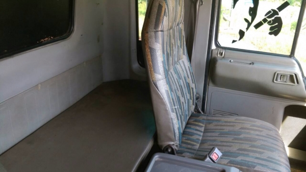 ขายหัวคัทซีสิบล้อ HINO 1J (ทู) เครื่อง 220 แรง ปี 44 เดิมๆ ตามรุ่น รับประกันความสวย ยางเรเดียนแท้ ทะเบียนพร้อม ขายหัวคัทซีสิบล้อ HINO 1J (ทู) เครื่อง 220 แรง ปี 44 เดิมๆ ตามรุ่น รับประกันความสวย ยางเรเดียนแท้ ทะเบียนพร้อม