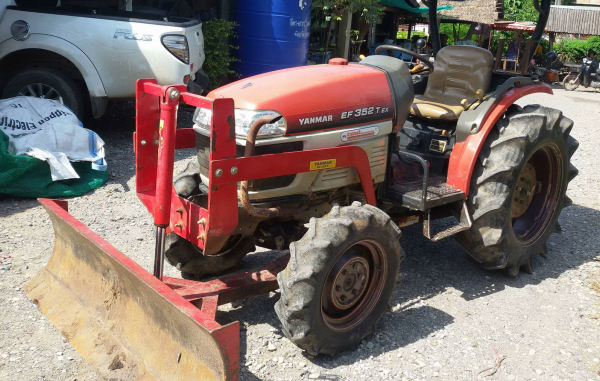 ยันม่าร์ EF352TEx ปี52สภาพดีเล่มพร้อมครับ