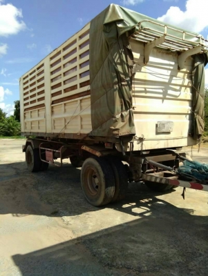 ขายด่วนรถพ่วง 18 ล้อ แม่-ลูก กระบะเหล็กคอกเกษตรดั้ม ISUZU 300 ปี.55 รถสวยพร้อมใช้ ราคาย้อมๆแค่185000