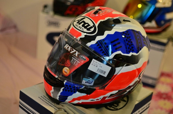 หมวก Arai ของแท้ 100\% จาก shop ญี่ปุ่น