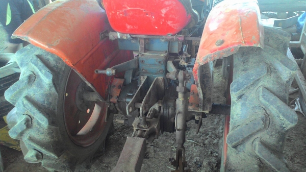 คูโบต้าL2000สภาพดีซื้อไปใช้งานใด้เลยคับท่านใดหาใช้0943391142คับ