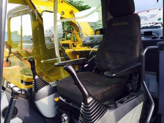 ขาย 1,680,000 KOMATSU pc 160-8 LC รถใช้งานน้อย 5,022 ชม. เอกสารใบแจ้งจำหน่าย เครื่อง ปั๊ม ดี ช่วงล่างเต็ม แอร์เย็นเพลงเพาะ รถอยู่ ปทุมธานี 090-772-3710 000-772-3708