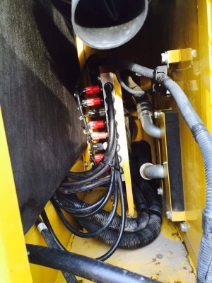 ขาย 1,680,000 KOMATSU pc 160-8 LC รถใช้งานน้อย 5,022 ชม. เอกสารใบแจ้งจำหน่าย เครื่อง ปั๊ม ดี ช่วงล่างเต็ม แอร์เย็นเพลงเพาะ รถอยู่ ปทุมธานี 090-772-3710 000-772-3708