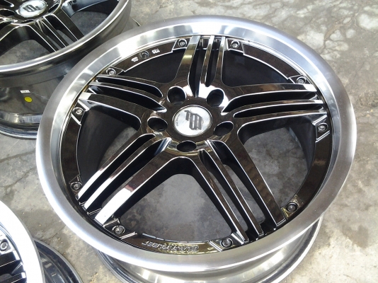 แม็กขอบ18   5รู114  สีแบรคโครม