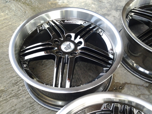 แม็กขอบ18   5รู114  สีแบรคโครม