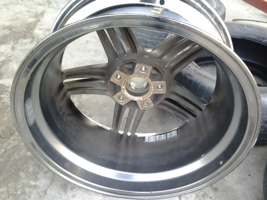 แม็กขอบ18   5รู114  สีแบรคโครม