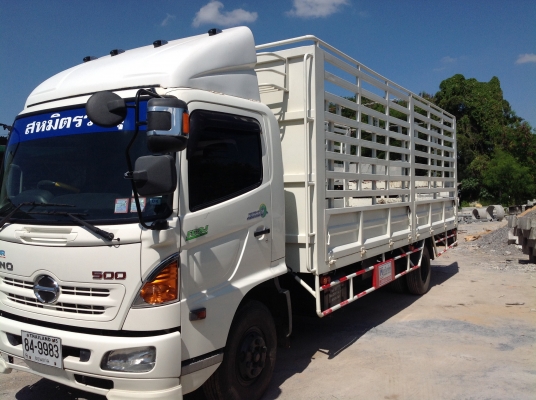 ขายรถ 6 ล้อ HINO. ช่วงยาว 6.5 ม กระบะเหล็ก