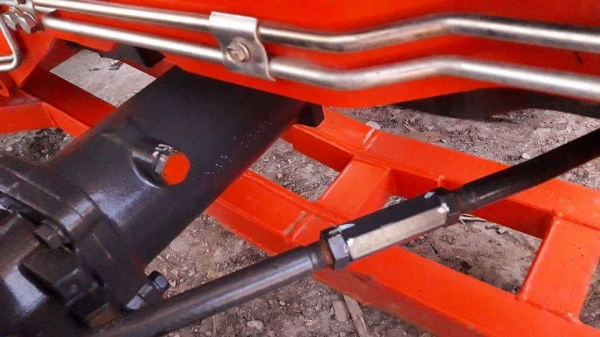 ขายรถไถคูโบต้า  KUBOTA   L 3608SP พร้อมชุดใบมีดดันหน้าคานล่าง  ผาน 6X22