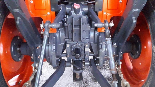 ขายรถไถคูโบต้า  KUBOTA   L 3608SP พร้อมชุดใบมีดดันหน้าคานล่าง  ผาน 6X22