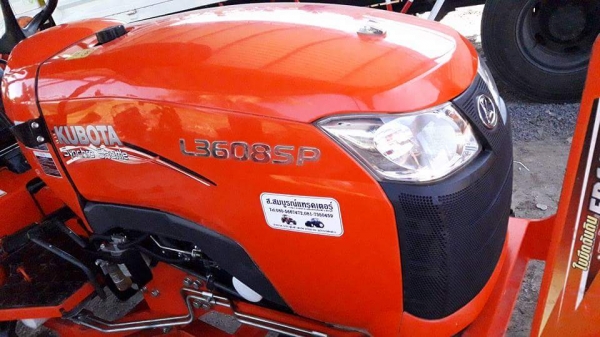 ขายรถไถคูโบต้า  KUBOTA   L 3608SP พร้อมชุดใบมีดดันหน้าคานล่าง  ผาน 6X22