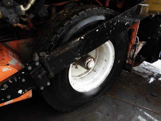 รถปูยาง Demag / Dynapac รุ่น DF115P ปี 2005 เครื่อง DEUTZ หม้อน้ำ นำเข้าจากญี่ปุ่น ถึงไทยเร็ว ๆ นี้ครับ รถปูยาง Demag / Dynapac รุ่น DF115P ปี 2005 เครื่อง DEUTZ หม้อน้ำ นำเข้าจากญี่ปุ่น ถึงไทยเร็ว ๆ นี้ครับ