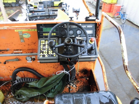 รถปูยาง Demag / Dynapac รุ่น DF115P ปี 2005 เครื่อง DEUTZ หม้อน้ำ นำเข้าจากญี่ปุ่น ถึงไทยเร็ว ๆ นี้ครับ รถปูยาง Demag / Dynapac รุ่น DF115P ปี 2005 เครื่อง DEUTZ หม้อน้ำ นำเข้าจากญี่ปุ่น ถึงไทยเร็ว ๆ นี้ครับ