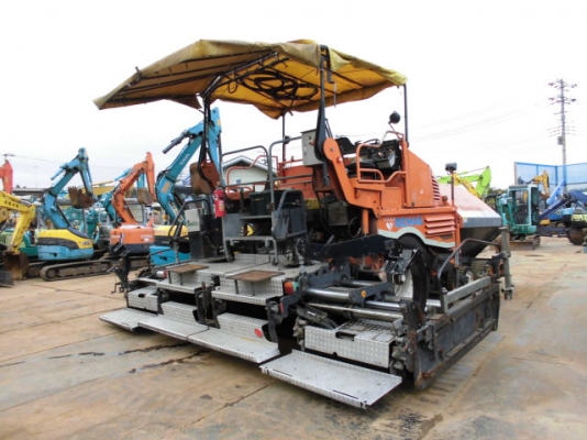 รถปูยาง Demag / Dynapac รุ่น DF115P ปี 2005 เครื่อง DEUTZ หม้อน้ำ นำเข้าจากญี่ปุ่น ถึงไทยเร็ว ๆ นี้ครับ รถปูยาง Demag / Dynapac รุ่น DF115P ปี 2005 เครื่อง DEUTZ หม้อน้ำ นำเข้าจากญี่ปุ่น ถึงไทยเร็ว ๆ นี้ครับ