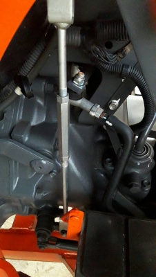 KUBOTA  L 4708 SP (4WD)  2 เพลา   สภาพใหม่สวยๆ   ชั่วโมงใช้   งานน้อย  สีเดิมทั้งคัน  พร้อมชุดใบมีดดันหน้า  ผาน4