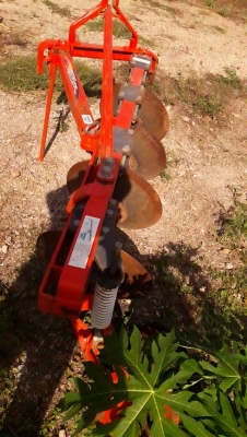 KUBOTA  L 4708 SP (4WD)  2 เพลา   สภาพใหม่สวยๆ   ชั่วโมงใช้   งานน้อย  สีเดิมทั้งคัน  พร้อมชุดใบมีดดันหน้า  ผาน4