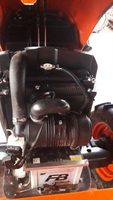 KUBOTA  L 4708 SP (4WD)  2 เพลา   สภาพใหม่สวยๆ   ชั่วโมงใช้   งานน้อย  สีเดิมทั้งคัน  พร้อมชุดใบมีดดันหน้า  ผาน4