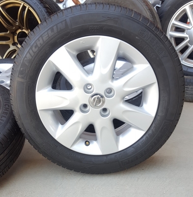 ขายล้อNISSAN March 15 ยางปี14  4 ล้อ