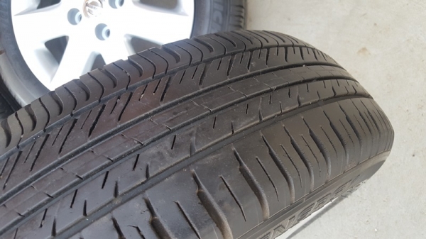 ขายล้อNISSAN March 15 ยางปี14  4 ล้อ