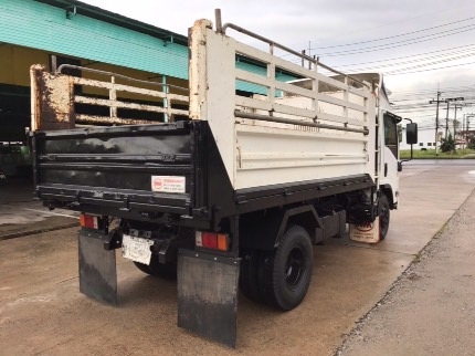 ขายหกล้อ NPR 150 ปี. 51