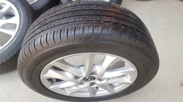 ขายล้อMAZDA 3 New 16 ยางปี15 4 ล้อ