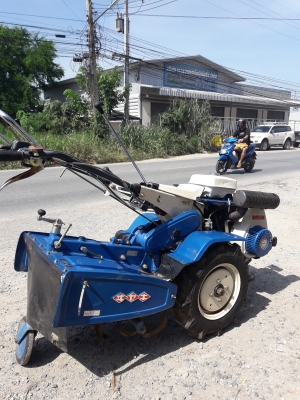 รถพรวนดินเก่าญี่ปุ่น