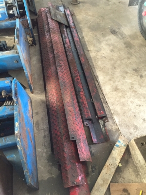 ฮ้อยยกรถ ลิฟท์ยกรถยี่ห้อ Stertil 2.5ตัน สูง3เมตร ครบชุด ของholland ฮ้อยยกรถ ลิฟท์ยกรถยี่ห้อ Stertil 2.5ตัน สูง3เมตร ครบชุด ของholland