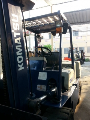 ขายโฟล์คลิฟท์4ตัน Komatsu 350000 tel 0852130808