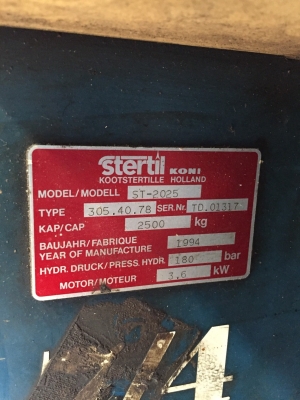 ฮ้อยยกรถ ลิฟท์ยกรถยี่ห้อ Stertil 2.5ตัน สูง3เมตร ครบชุด ของholland