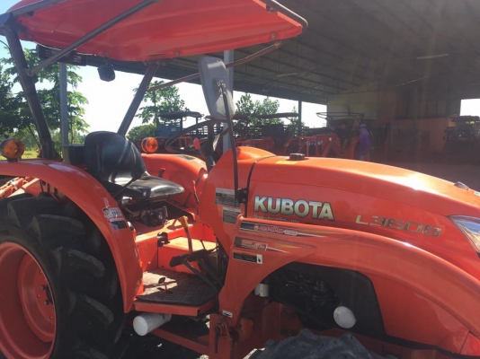 ขายรถไถคูโบต้า L36088 สวยๆ พร้อมอุปกรณ์ ดันดินหน้าและผานพรวน ขายราคา 298,000 บาท สนใจโทร 0819136451 ขอดูภาพเพิ่มเติมทางline:id bow6451 #บริการจัดส่งฟรีทั่วประเทศจร้า