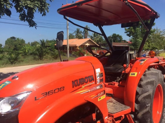 ขายรถไถคูโบต้า L36088 สวยๆ พร้อมอุปกรณ์ ดันดินหน้าและผานพรวน ขายราคา 298,000 บาท สนใจโทร 0819136451 ขอดูภาพเพิ่มเติมทางline:id bow6451 #บริการจัดส่งฟรีทั่วประเทศจร้า