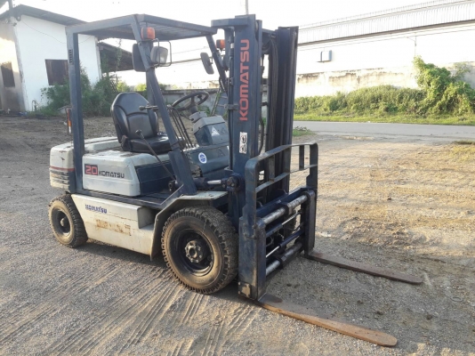 ขายรถยก KOMATSU FG20-11 เครื่องเบนซินยกได้ 2 ตัน เสาสูง 3 เมตร งาสไลค์ เกียร์ธรรมดา รถนอกนำเข้า ติดต่อ 098-7962549