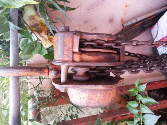 รอกชักยี่ห้อ VETALขนาด 2ตัน