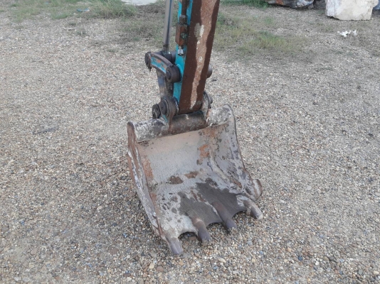 ขายรถแบคโฮ KUBOTA K-035 เครื่อง V1505  แทรคเหล็ก มีไปท์ปิ้ง คอนโทลสั้น ปั๊มนิ้ว รถนอกนำเข้า  ติดต่อ 089-7949488