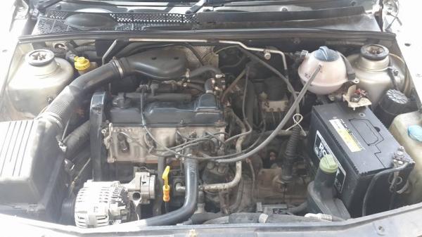 ขายรถบ้านเดิม สวยกริ๊บ VOLKSWAKEN VENTO 1.6 ปี 96