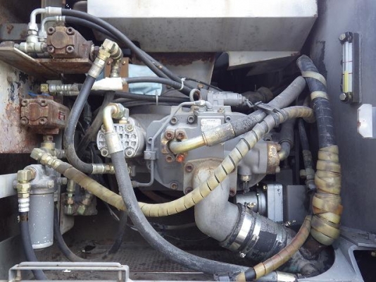 Nakayama Mobile Crusher รุ่น NC420 ปี 1993 (ตัวเดียวกับ Hitachi HR420) จากญี่ปุ่น