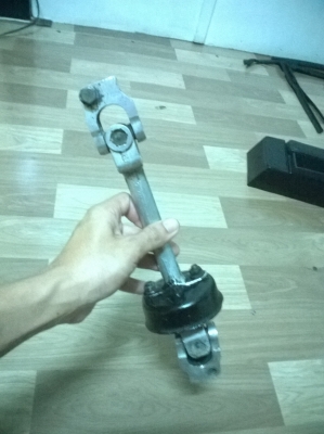 ขายยอยพวงมาลัยธรรมดา e30  สภาพok ราคา900 โทร0924462525โส กทม