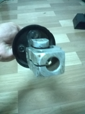 ขายยอยพวงมาลัยธรรมดา e30  สภาพok ราคา900 โทร0924462525โส กทม