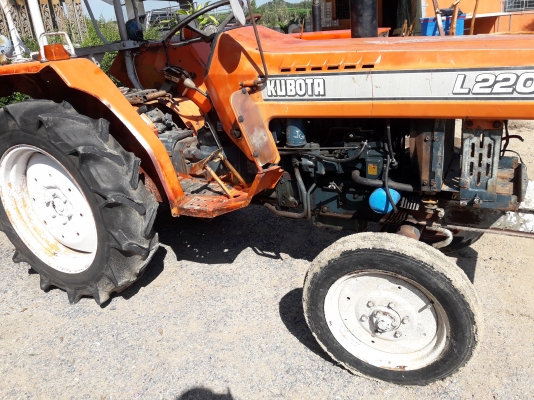 ขายคูโบต้า L2202 เพลาเดียว พร้อมใช้งานแบบเดิมๆ ยางพอใช้ เครื่องเกียร์ใช้งานไก้ปกติ