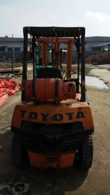 ขายรถโฟล์คลิฟท์ TOYOTA 3FG25