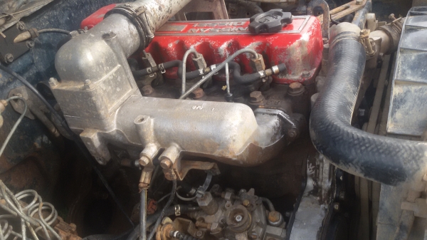 ขายด่วนเครื่องเกียร์NISSAN ฝาแดงเครื่องเกียร์พร้อมใช้