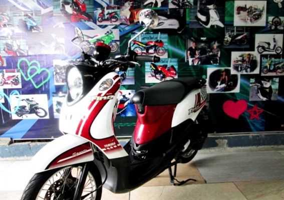 Fino สีขาวแดง เกย์แยก เครื่องยนต์เดิมๆ แถม 3 รายการ 19900