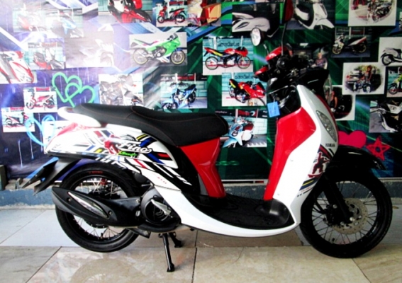 Fino i sport สีแดงขาว ระบบหัวฉีด ช่วยประหยัดน้ำมัน ( ผ่อนได้ ดาวน์ 3,000 บาท ) แถม 4 รายการ 28900 Fino i sport สีแดงขาว ระบบหัวฉีด ช่วยประหยัดน้ำมัน ( ผ่อนได้ ดาวน์ 3,000 บาท ) แถม 4 รายการ 28900