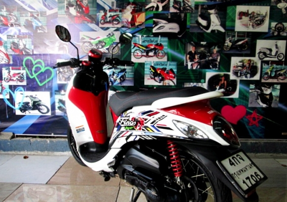 Fino i sport สีแดงขาว ระบบหัวฉีด ช่วยประหยัดน้ำมัน ( ผ่อนได้ ดาวน์ 3,000 บาท ) แถม 4 รายการ 28900 Fino i sport สีแดงขาว ระบบหัวฉีด ช่วยประหยัดน้ำมัน ( ผ่อนได้ ดาวน์ 3,000 บาท ) แถม 4 รายการ 28900